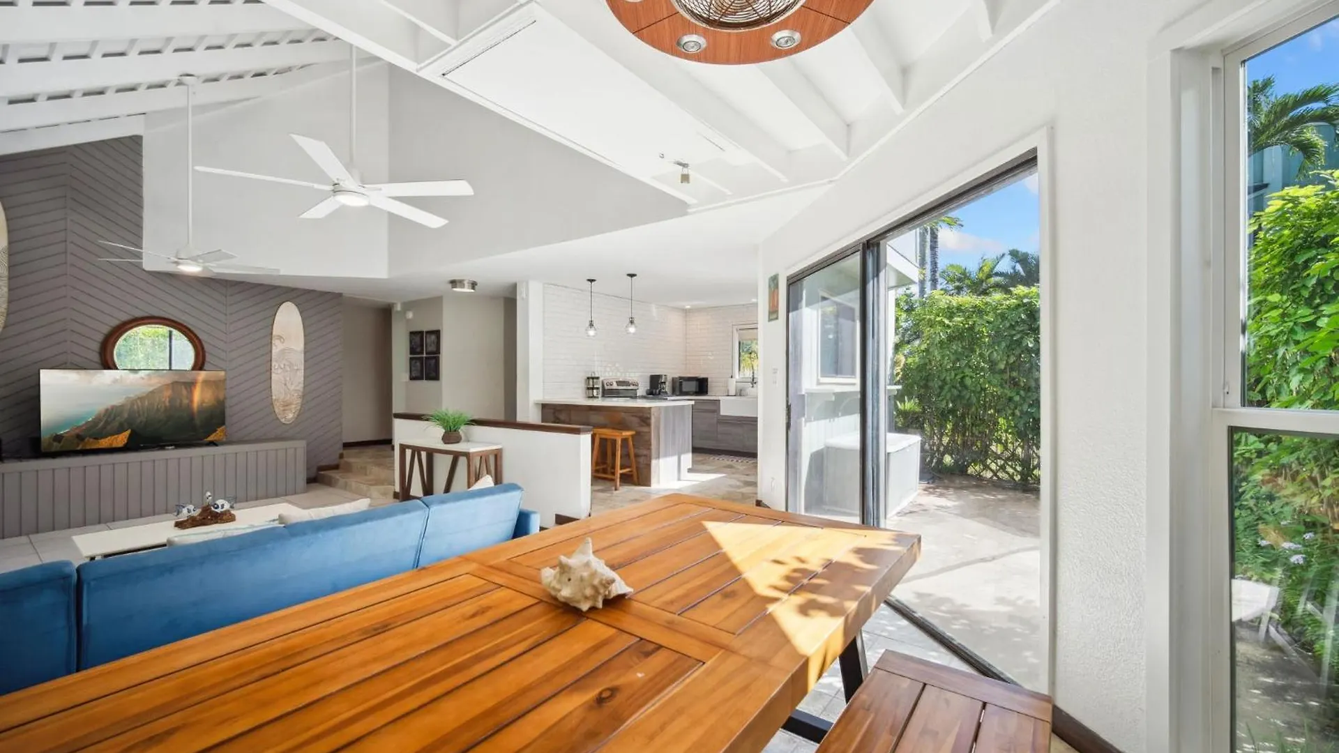 2Br 2Ba Modern Kamahana, Pool, Close To Beach برينسفيل بيت للعطل