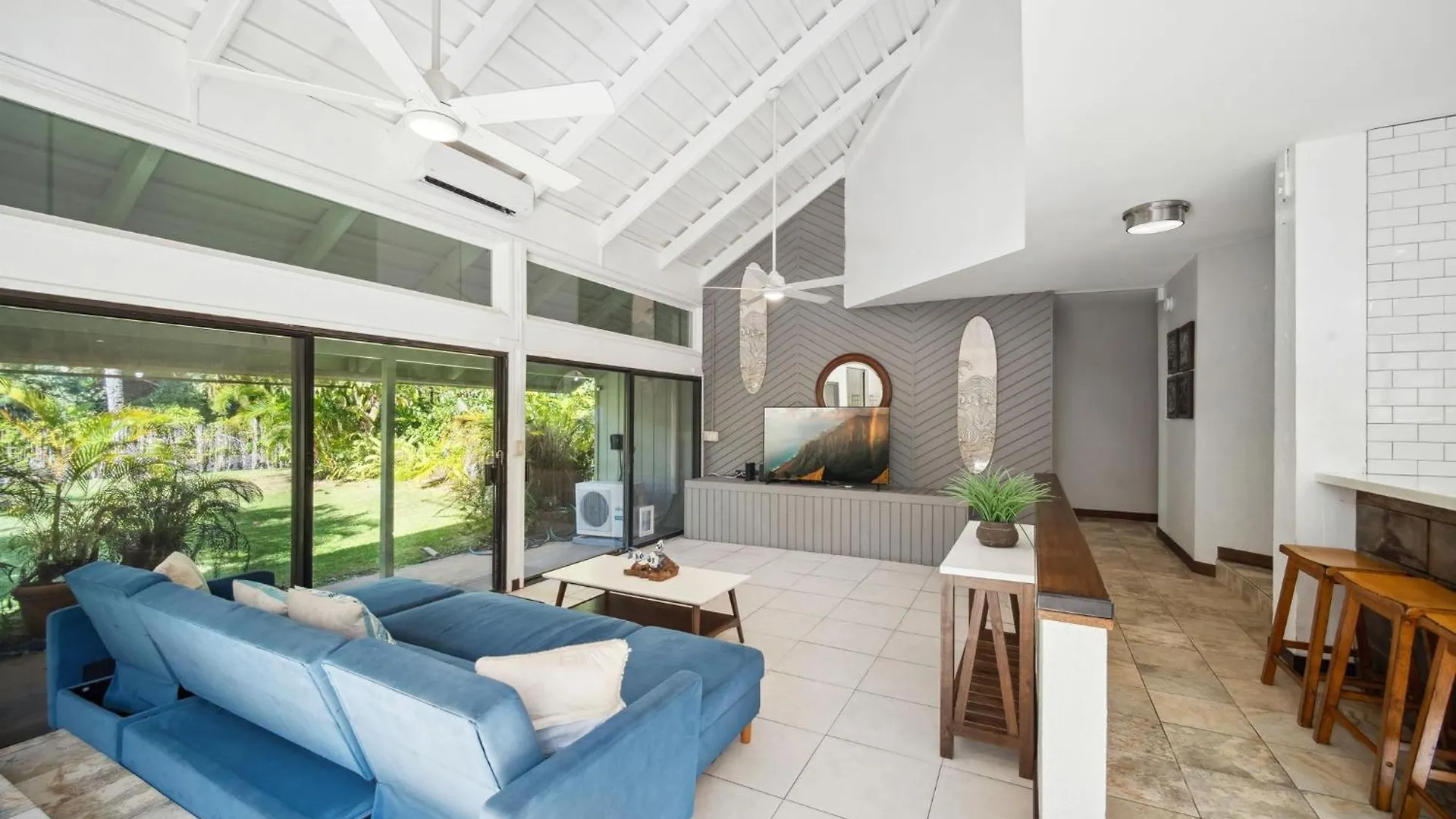 2Br 2Ba Modern Kamahana, Pool, Close To Beach برينسفيل بيت للعطل
