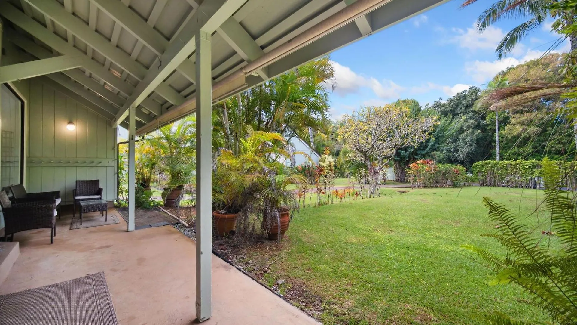 2Br 2Ba Modern Kamahana, Pool, Close To Beach Princeville